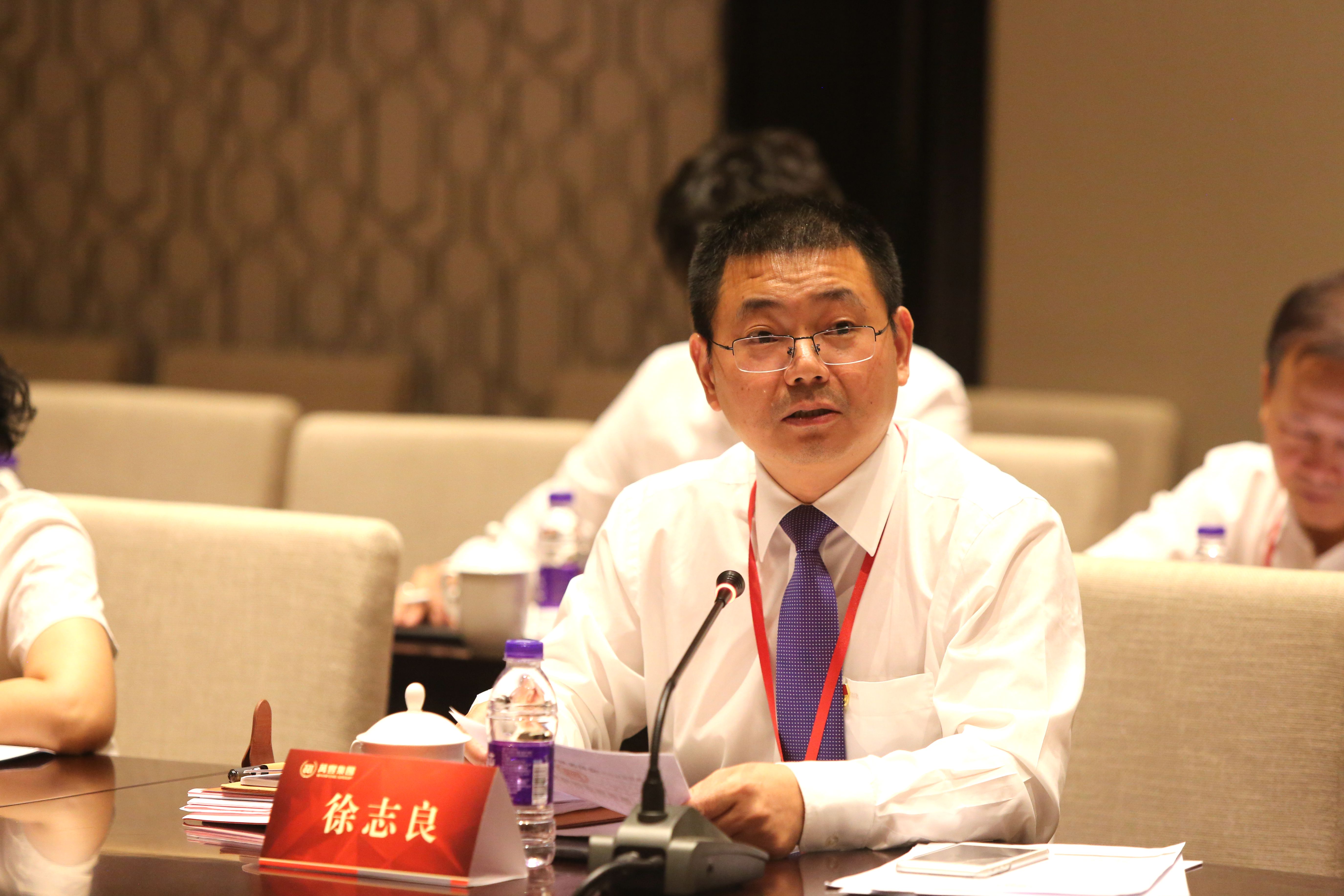 ku娛樂真人體育平臺下載集團召開黨委擴大會議助推“兩學一做”主題教育常态化、制度化