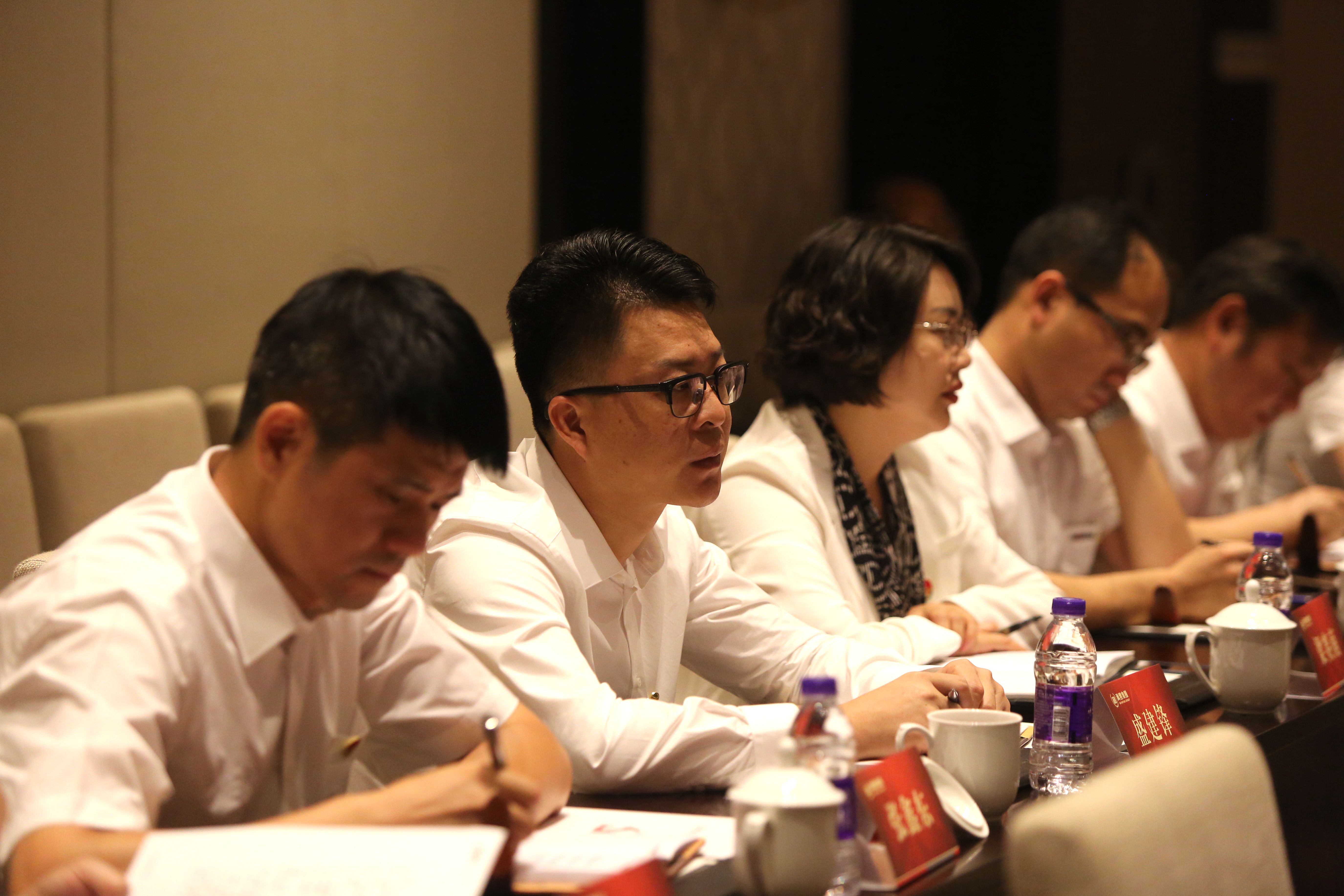 ku娛樂真人體育平臺下載集團召開黨委擴大會議助推“兩學一做”主題教育常态化、制度化