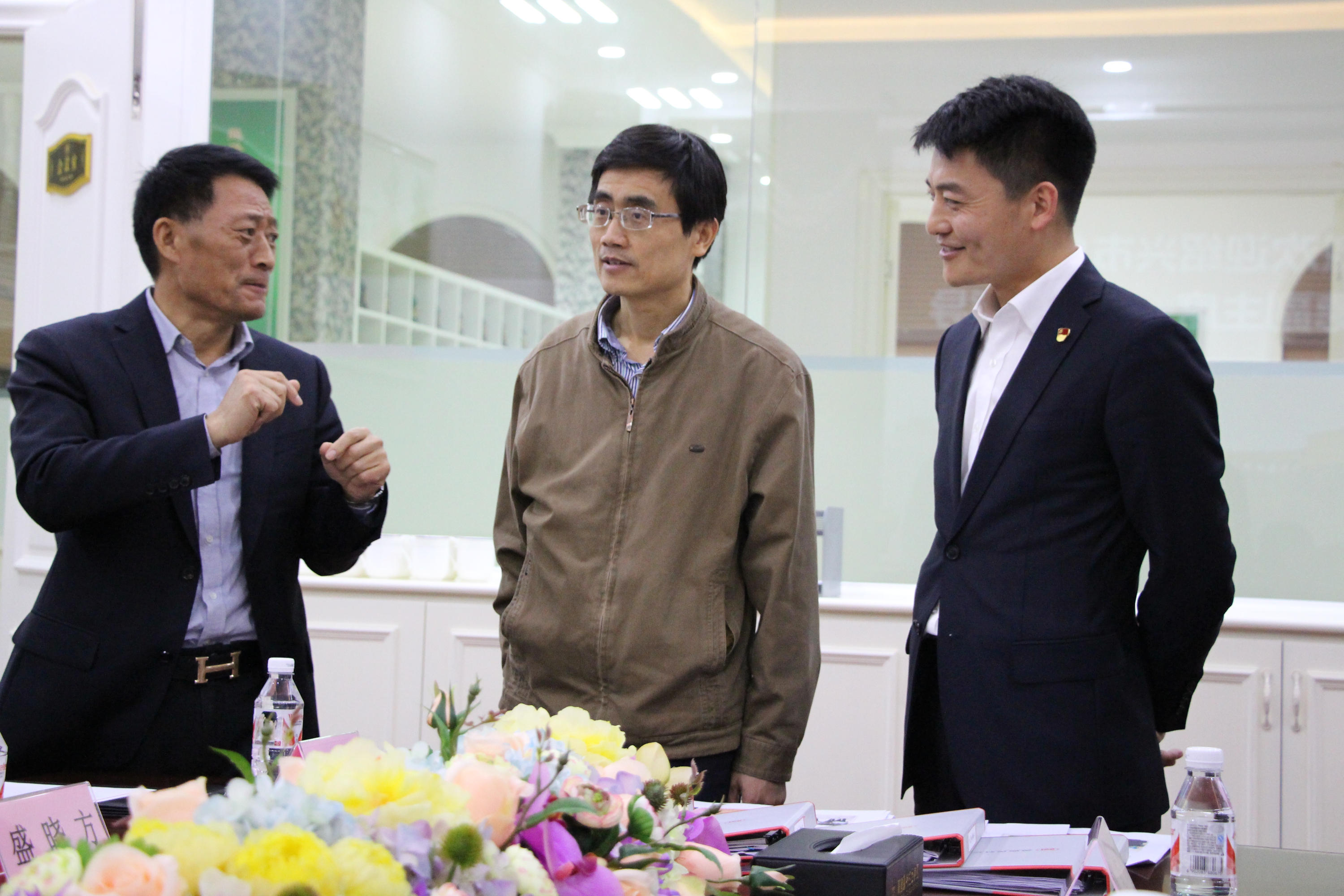 紹興市總工會黨組成員、副主席章順德一行赴ku娛樂真人體育平臺下載集團調研航空特色小鎮立功競賽及工會工作