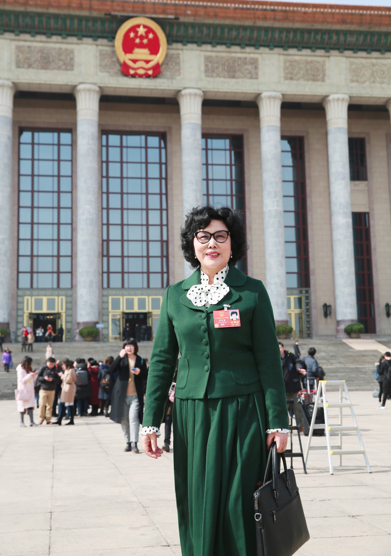 【人民日報】李藝連代表:大力發展民營企業文化